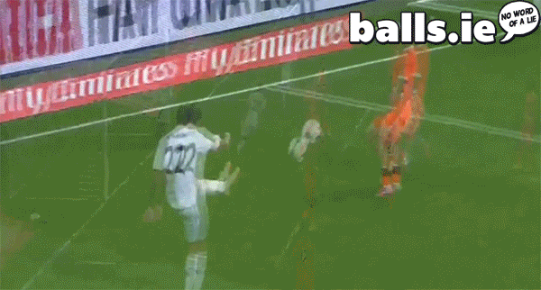 Cristiano Ronaldo back heel against Valencia 