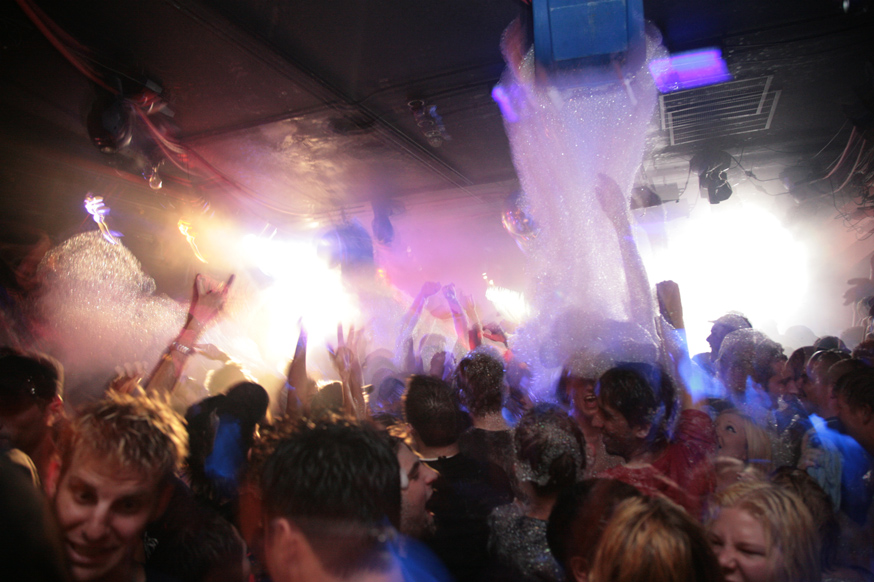 HLR-FOAM-PARTY-02