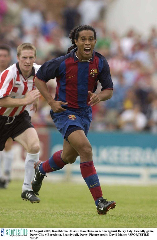 In Pictures: The Time Ronaldinho And Barca Graced The Brandywell | Balls.ie